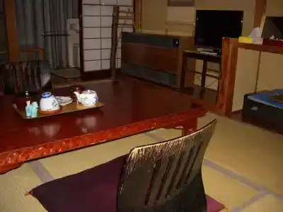 Tomitaya Ryokan Bekkan - 12