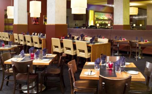 Four Points by Sheraton Downtown - 17