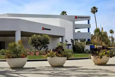 Ventura Beach Marriott - 31