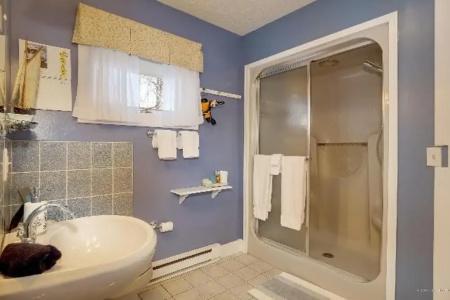Heathwood Inn - 8