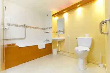 Prest'Hôtel Epinal - 7