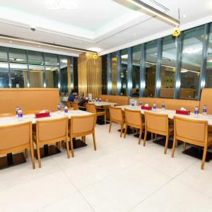 Sun & Sands Sea View - 17