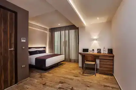 ad Imperial Plus Thessaloniki - 29