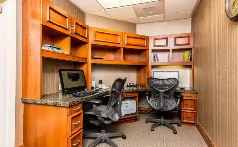 Hilton Garden Inn - 28