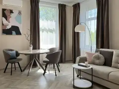 Apartment on Shota Rustaveli - 6