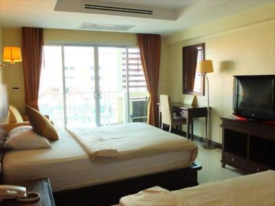 August Suites - 6