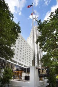 The Whitehall Houston - 20