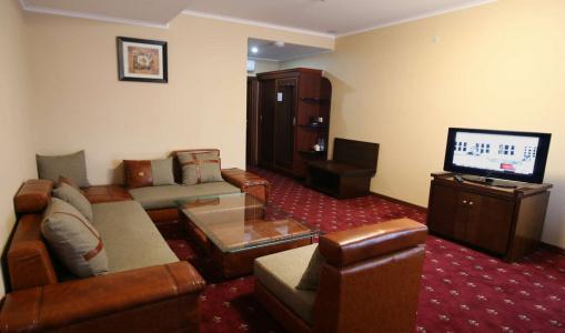 Zargaron Plaza - 104