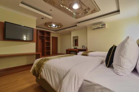 Coins Jakarta - 100