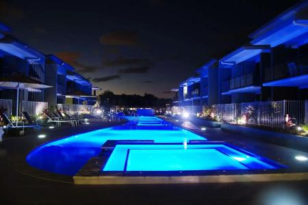 Ramada by Wyndham - 6