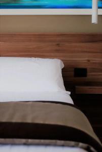 7th Floor Suite - 75