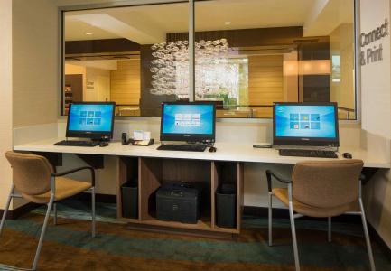 Fairfield Inn & Suites by Marriott Downtown - 17