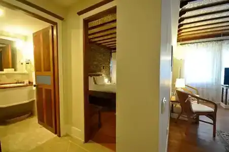El Vino & Suites - 82