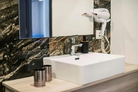 Bamboo Suites Boutique - 7