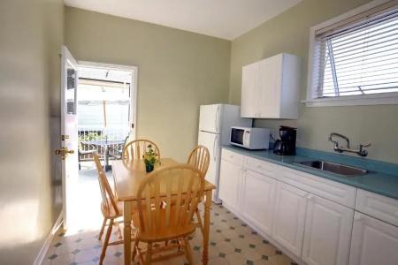 James Bay Inn, Suites & Cottage - 82