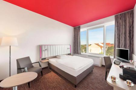 Park Inn by Radisson Dresden - 26