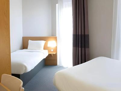 b&b hôTel Marseille Euromed - 6