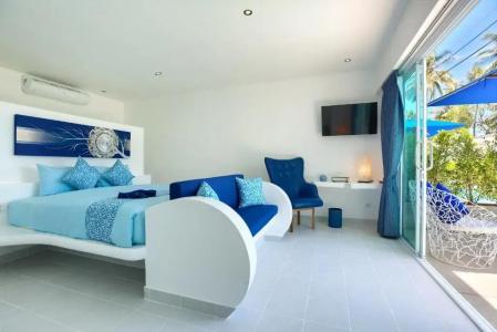 La Perle Luxury Boutique - 42