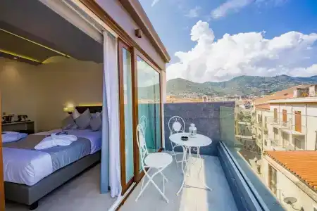 Ossuna Bay Boutique - 46