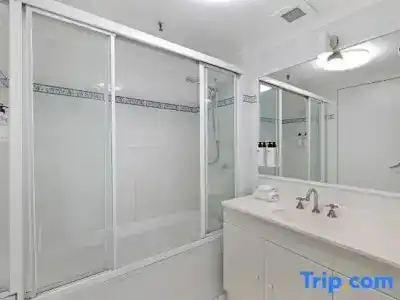 Ultiqa Beach Haven On Broadbeach - 135