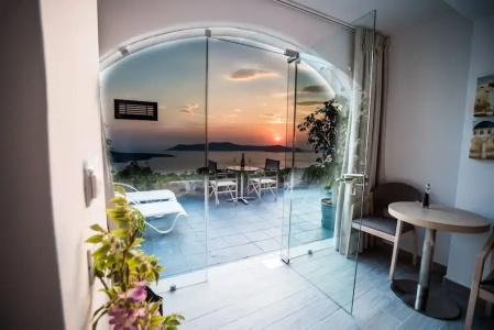 Kratiras View Luxury Suites - 105