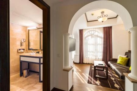 Epoque - Relais & Chateaux - 30