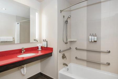 Best Western Plus Dragon Gate Inn - 9