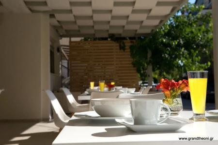 Grand Theoni Boutique & Spa - 11