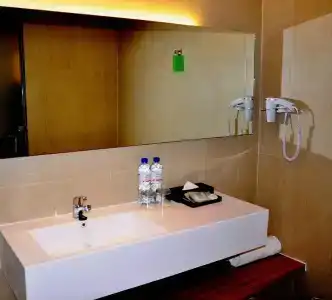 Grand Zuri Malioboro - 8