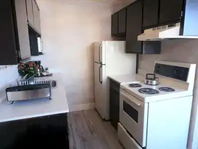 Divya Sutra Suites on Robson Downtown - 18