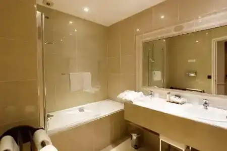 Best Western Premier Grand Monarque & Spa - 71