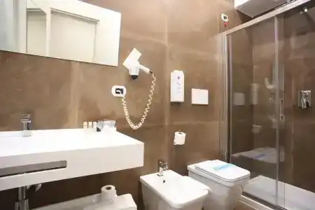 Columbia Wellness & Spa - 77