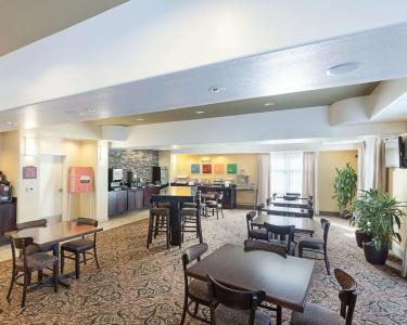 Comfort Suites Medical Center Near Six Flags - 27
