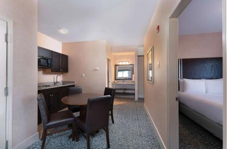 Best Western - 100