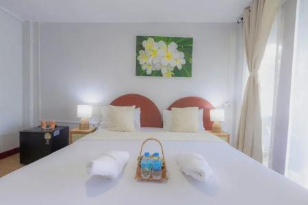 Phi Phi Cozy Seafront Resort - 97