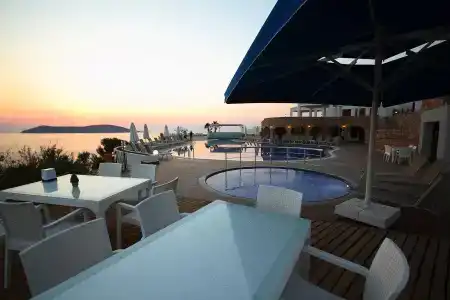 Vega Boutique & Aparts - 10