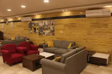 Petra Corner - 1