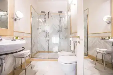 Golden Tower & Spa - 57
