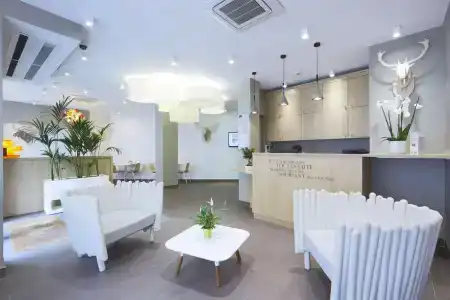 Kyriad Paris 18 - Porte de Clignancourt - Montmartre - 11
