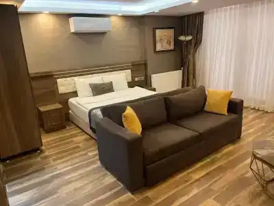 A Palace Suites - 38