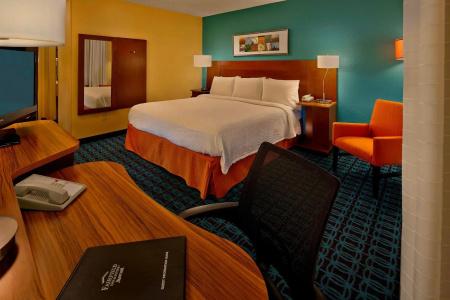 Fairfield Inn & Suites - 28