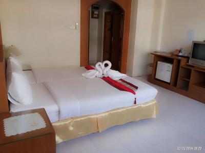 Seaview Sriracha - 2