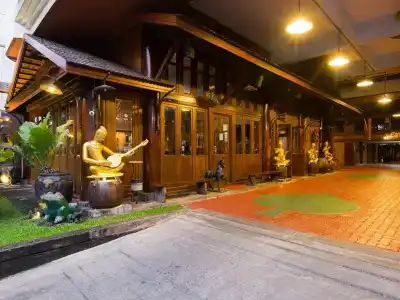True Siam Phayathai - Sha Extra Plus Certified - 1