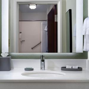SpringHill Suites Nashville MetroCenter - 38