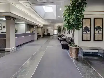 Heritage Inn & Convention Centre - - 0