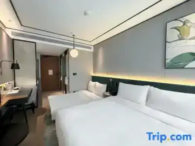 Hilton Garden Inn West Lake - 72