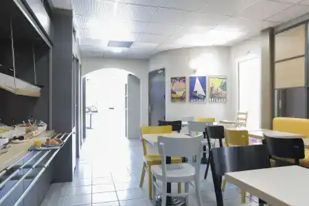 b&b hôTel Hyeres - 17