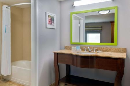 Hampton Inn & Suites/University Area - 5