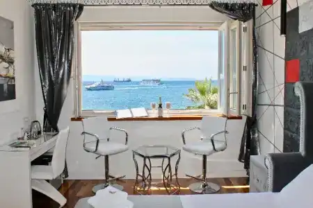 Galeria Valeria Seaside Downtown - MAG Quaint & Elegant Boutiques - 221