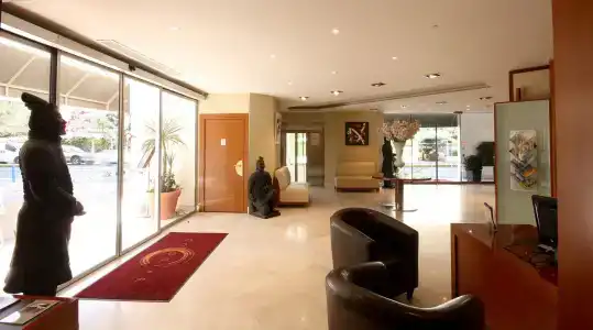 Goldstar  & Suites - 7